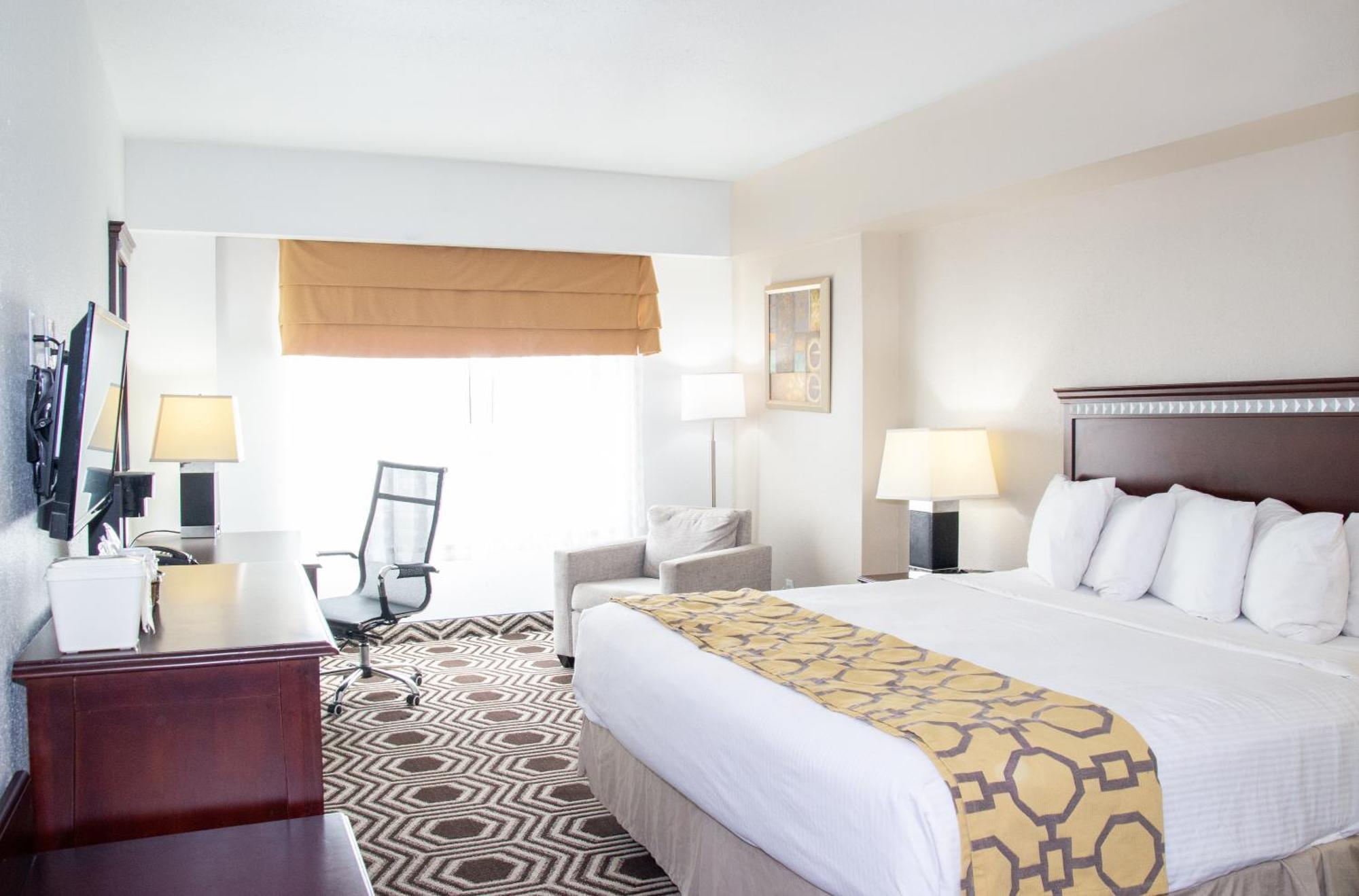 Baymont By Wyndham Delavan Near Lake Geneva Esterno foto