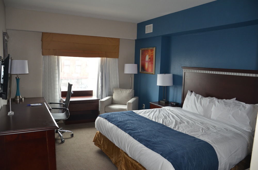 Baymont By Wyndham Delavan Near Lake Geneva Esterno foto